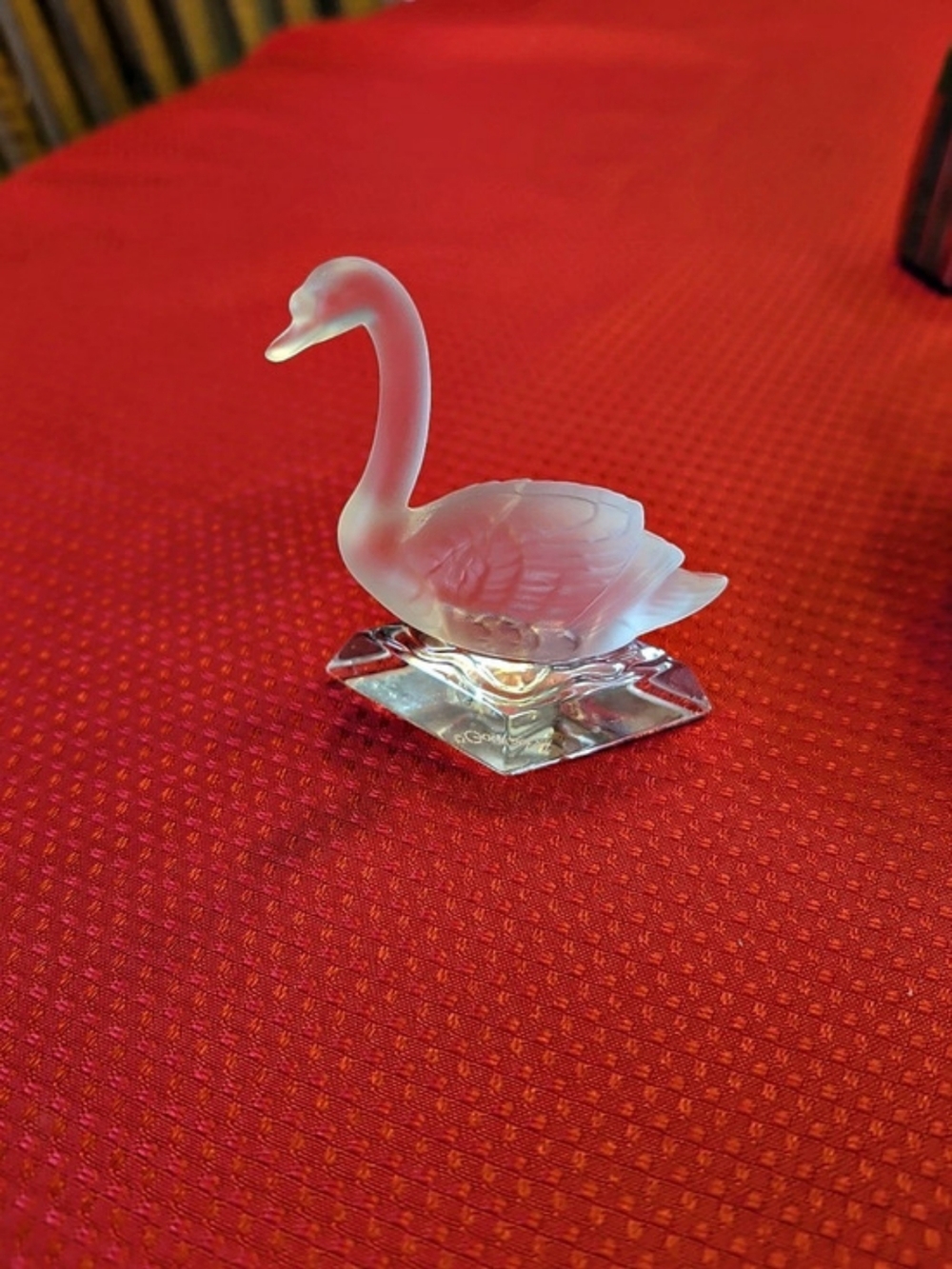 Goebel Glass Swan Figurine in Clear & Pink